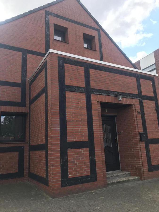 Haus Luise Monteure Apartment Delmenhorst Bagian luar foto