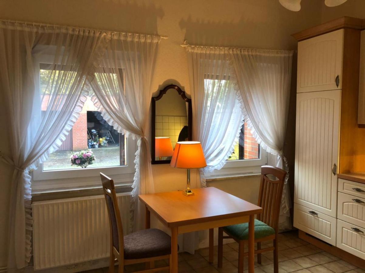 Haus Luise Monteure Apartment Delmenhorst Bagian luar foto