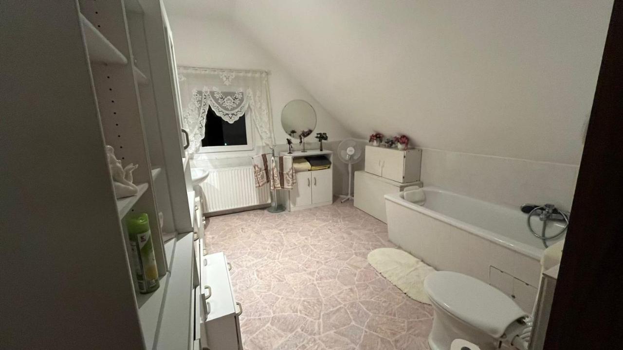 Haus Luise Monteure Apartment Delmenhorst Bagian luar foto
